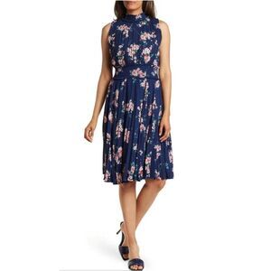 Nanette Lepore NWT Pleated Floral Dress Navy Size 8